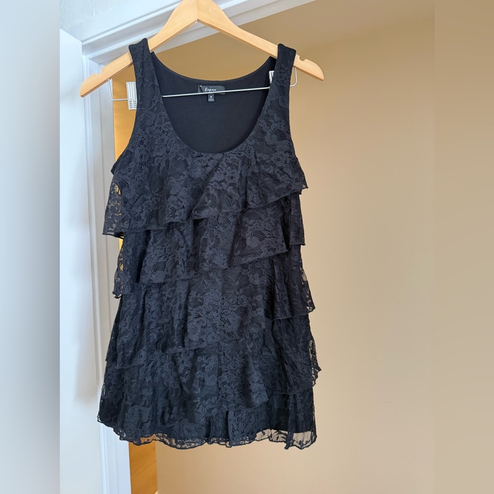 Express Black Top